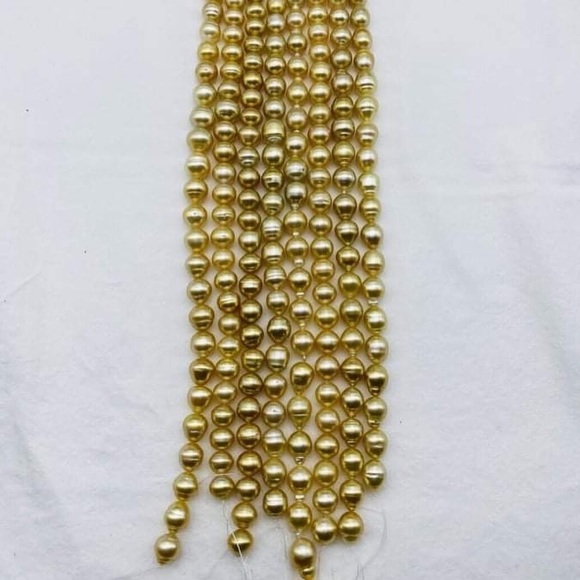 A bunch of beautiful South Sea pearls…
I like them so much, and you? - Picture 4 of 10